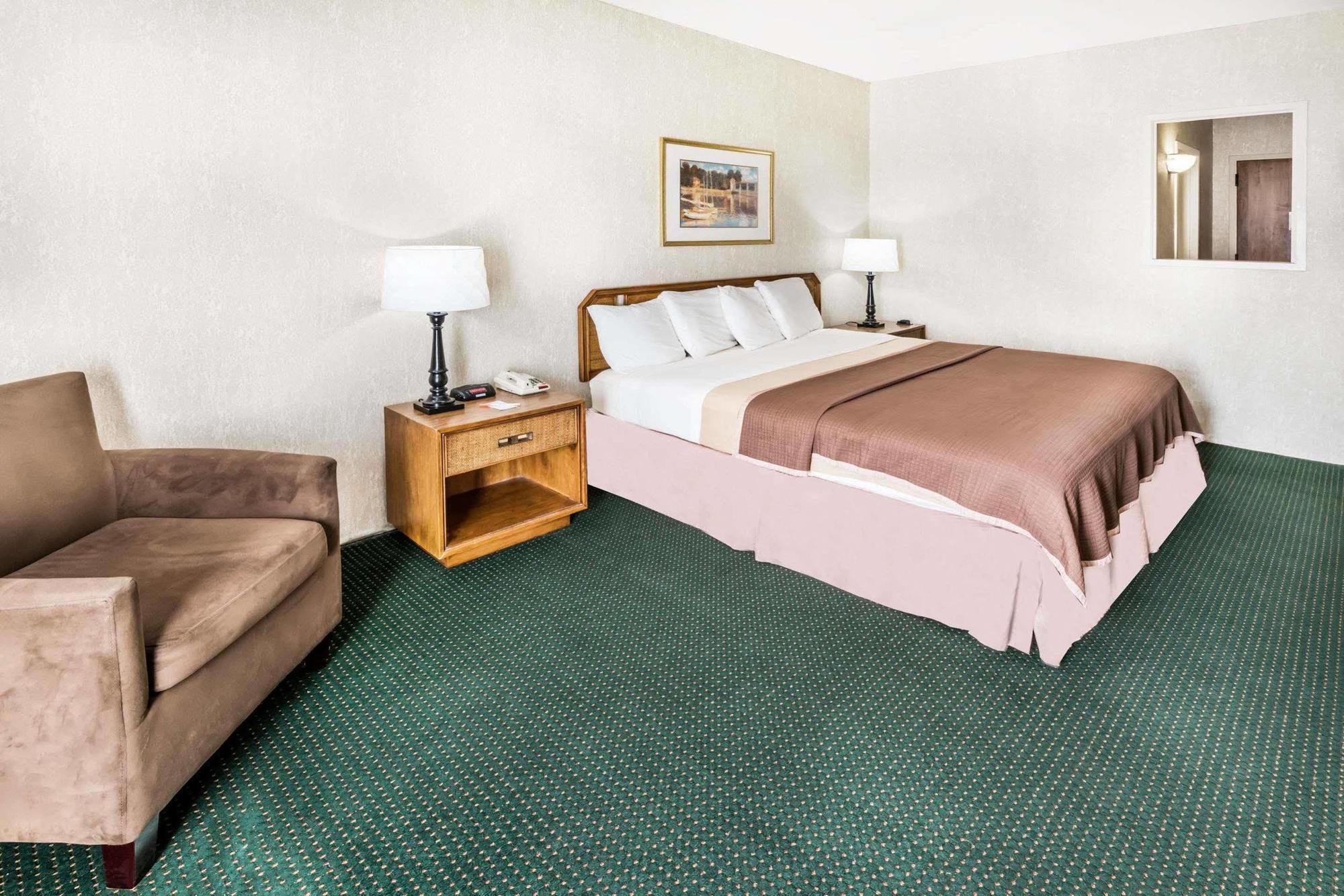 Howard Johnson By Wyndham Milford/New Haven 外观 照片