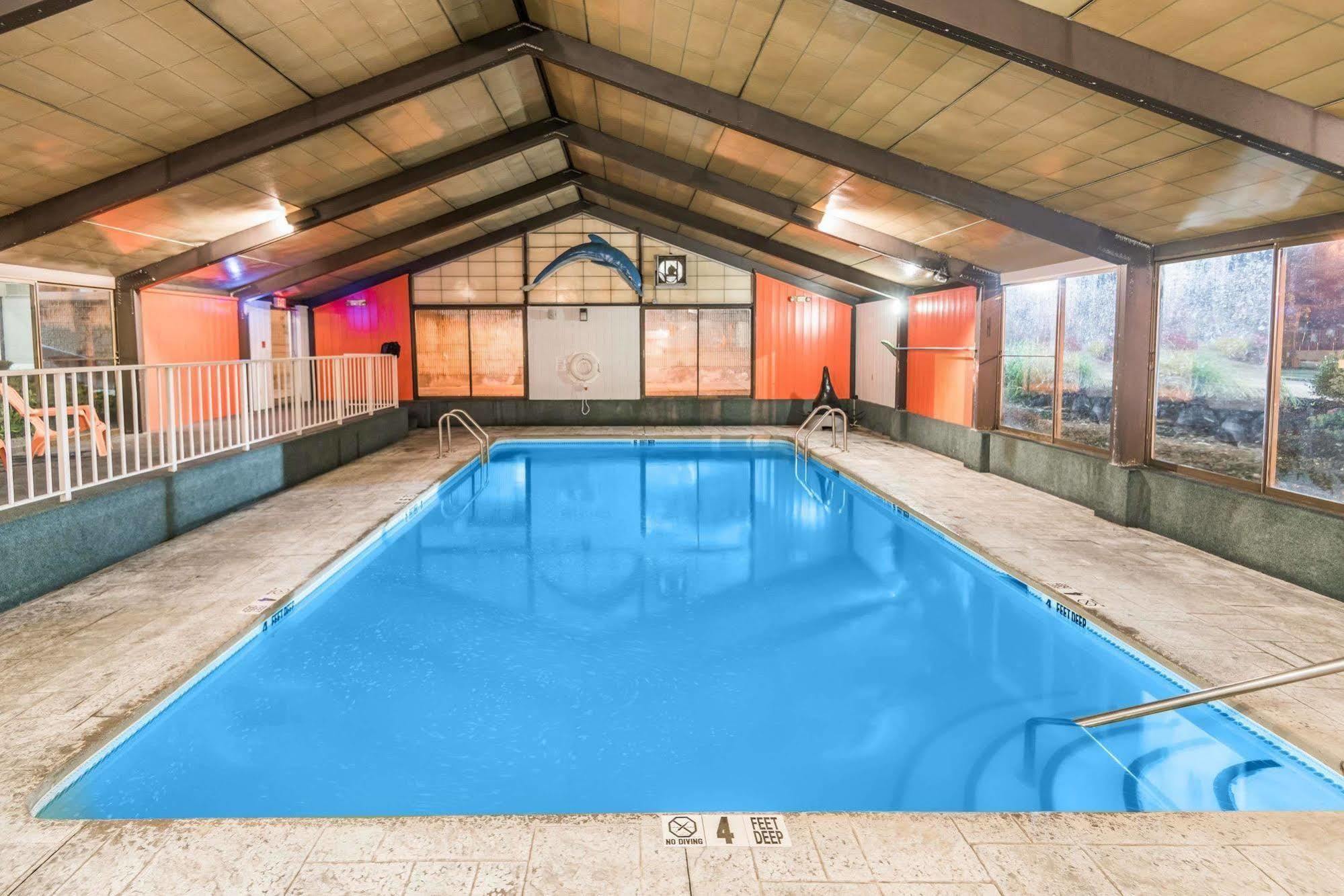 Howard Johnson By Wyndham Milford/New Haven 外观 照片